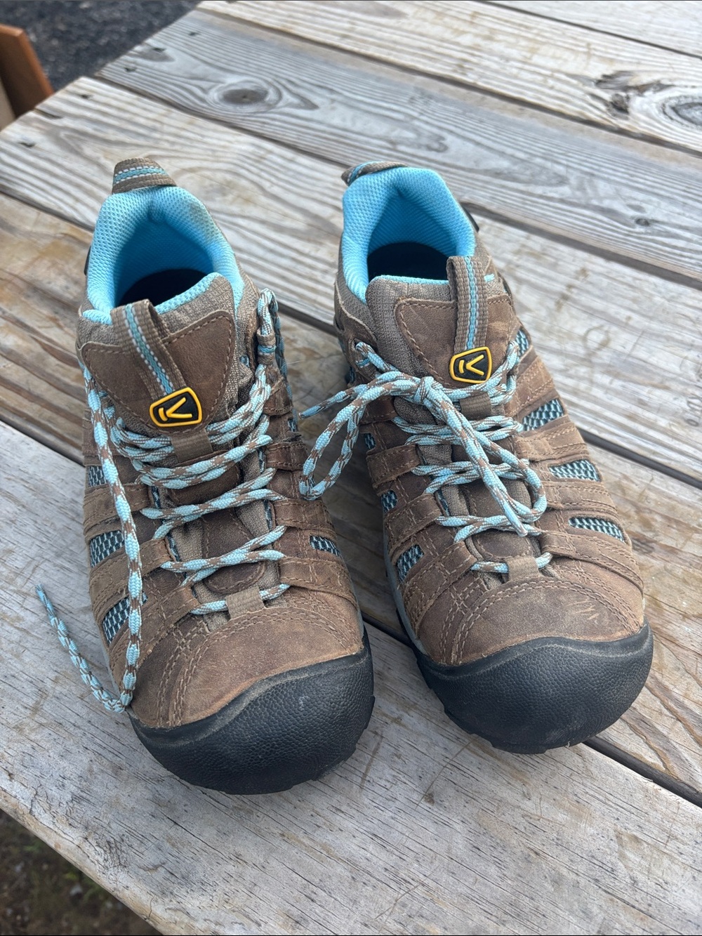 Keen Brown and Turquoise women’s Trail Sneakers